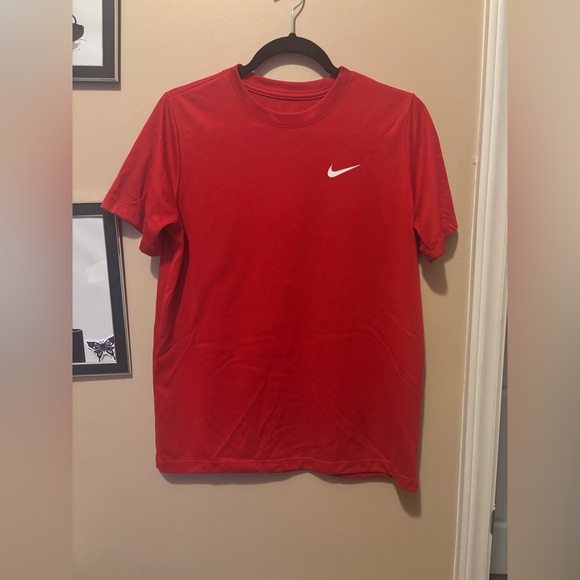 Nike Other - Nike Youth/Kids Bold Red Short Sleeve Tee